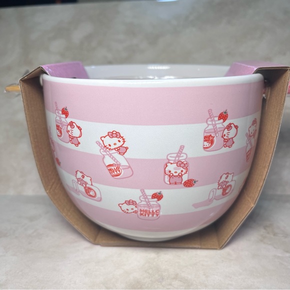 Hello Kitty Ceramic Bowl w/ Chopsticks - Picture 2 of 6